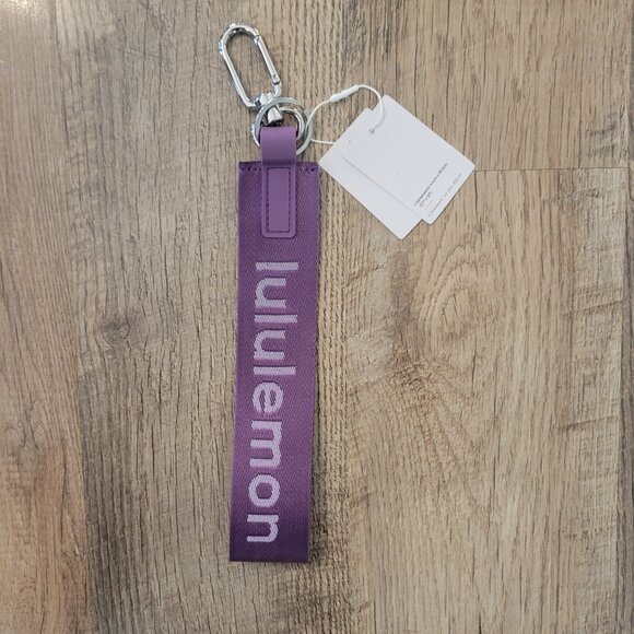 Lululemon Accessories - NWT Lululemon Never Lost Keychain!!